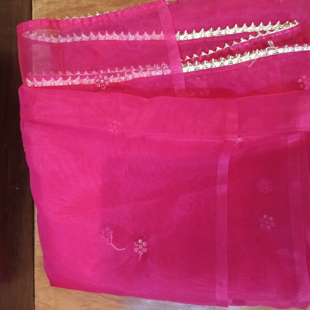 Designer embroidered muslin kurta dupatta bottom set (size xxl) - Picture 3 of 14